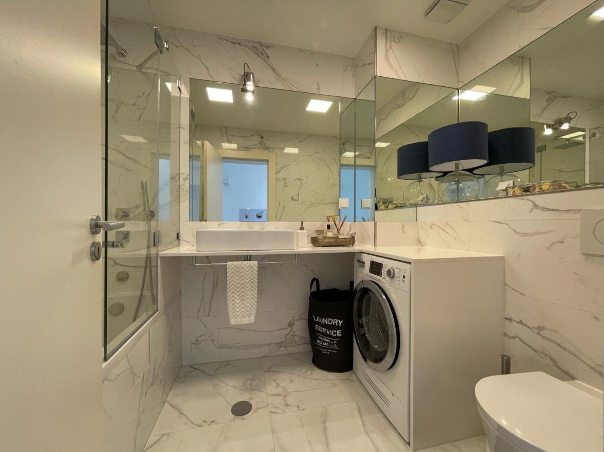 Beautiful Penthouse Apartment With Terrace - 4 Minute Walk To The Beach 트로이아 외부 사진